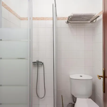 A Refuge In Nature - D'avo Teresa Domek alpejski