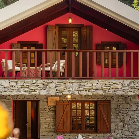 A Refuge In Nature - D'avo Teresa São Vicente