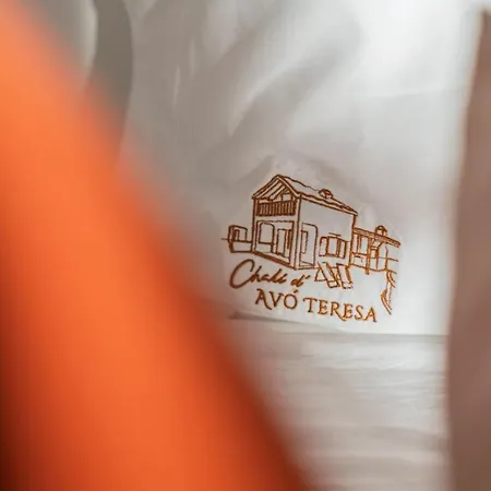 A Refuge In Nature - D'avo Teresa Domek alpejski