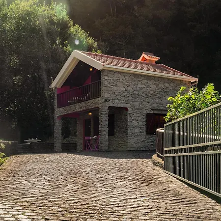 A Refuge In Nature - D'avo Teresa * São Vicente