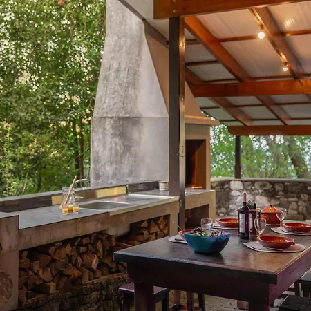 A Refuge In Nature - D'avo Teresa *