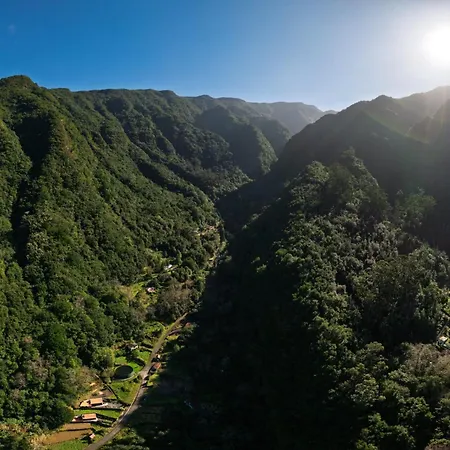 A Refuge In Nature - D'avo Teresa * São Vicente