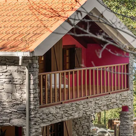 A Refuge In Nature - D'avo Teresa São Vicente