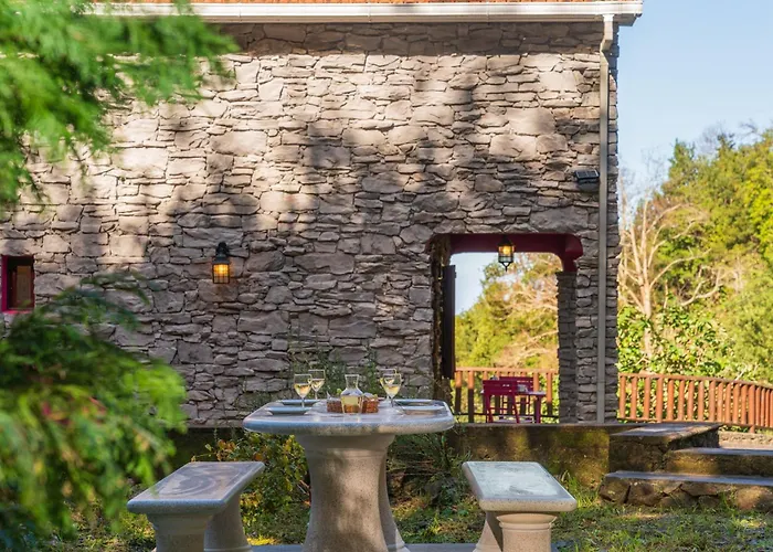 A Refuge In Nature - D'avo Teresa