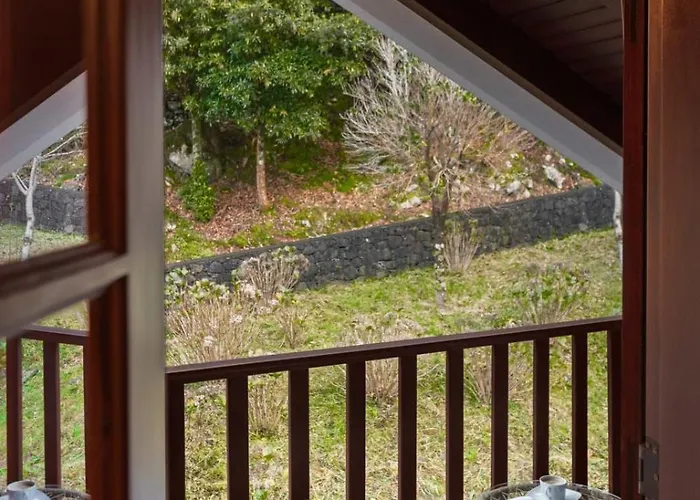 A Refuge In Nature - D'avo Teresa 木屋 São Vicente