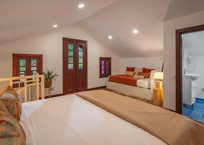 A Refuge In Nature - D'avo Teresa 木屋 *