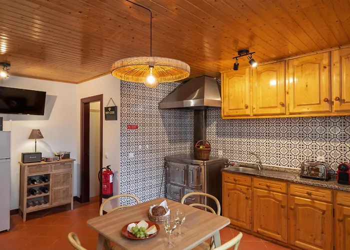 A Refuge In Nature - D'avo Teresa