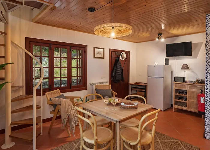 A Refuge In Nature - D'avo Teresa